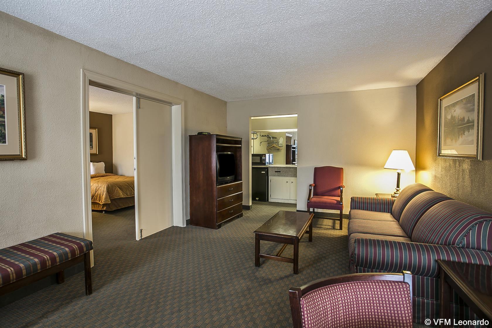 Quality Inn & Suites Santee Exteriör bild