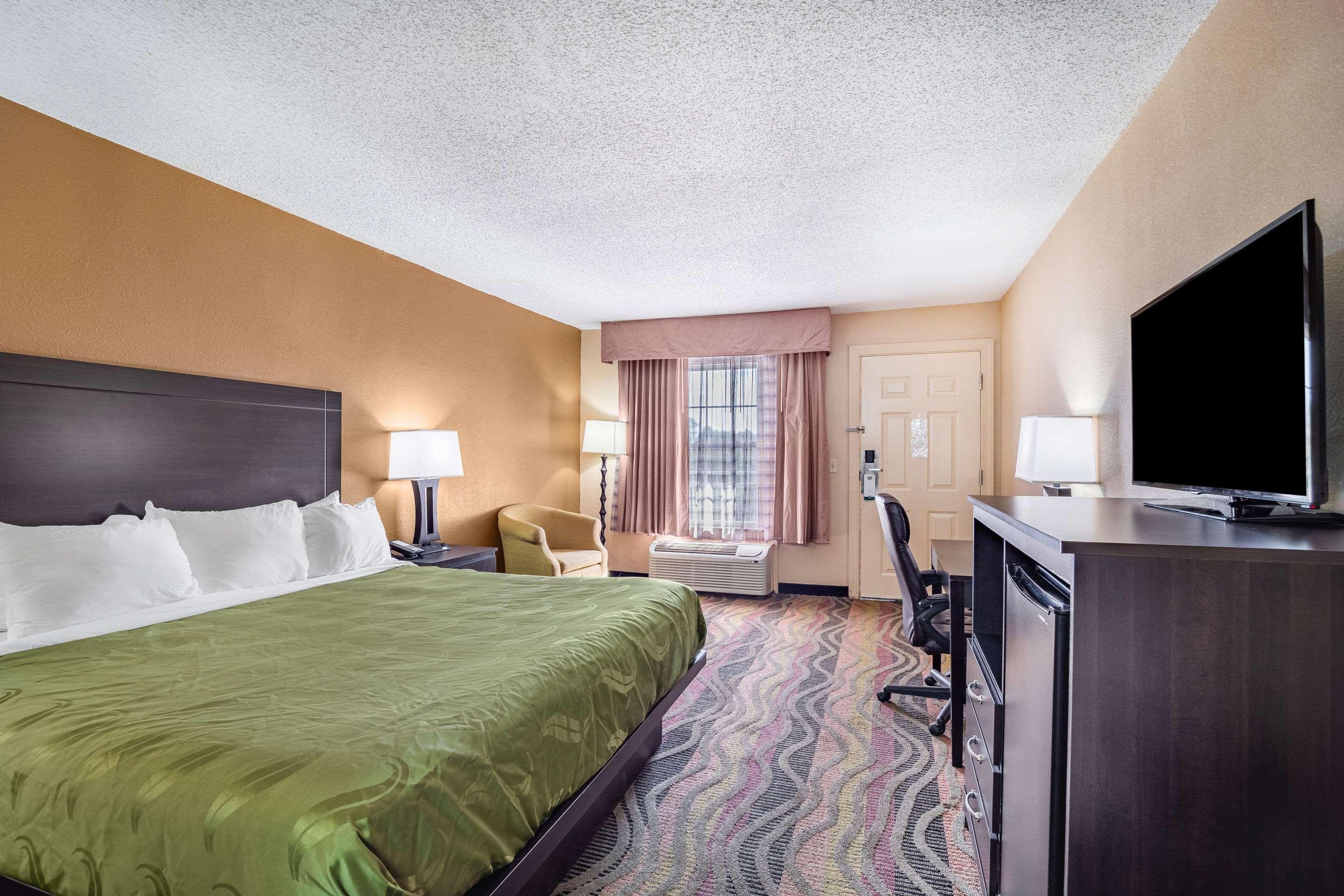 Quality Inn & Suites Santee Exteriör bild