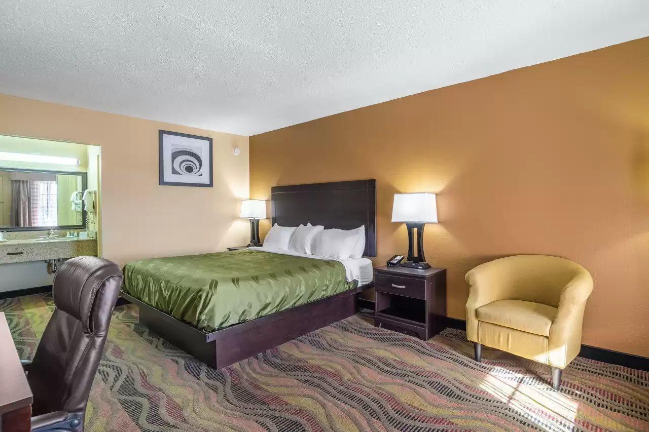 Quality Inn & Suites Santee Exteriör bild