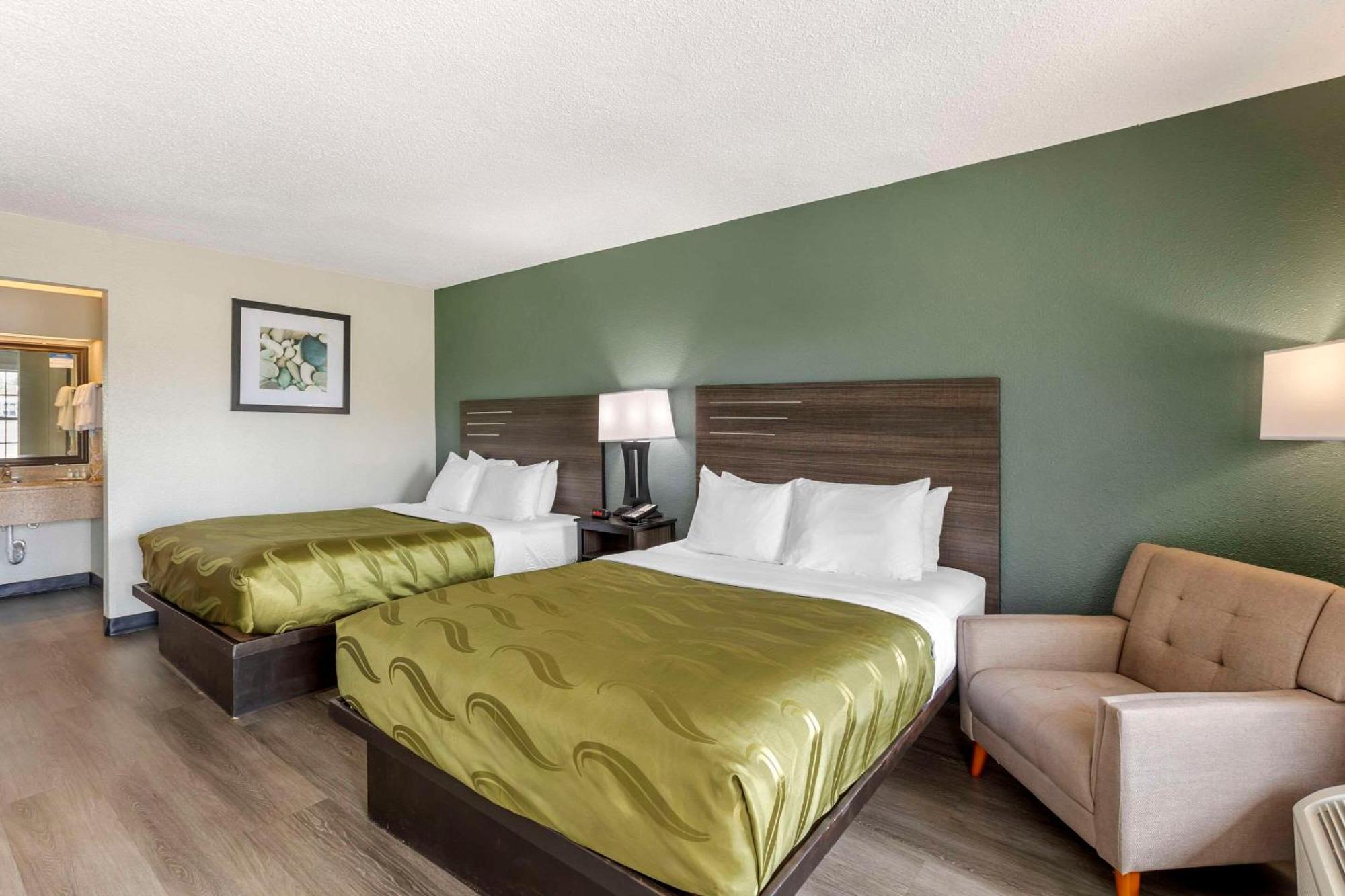 Quality Inn & Suites Santee Exteriör bild