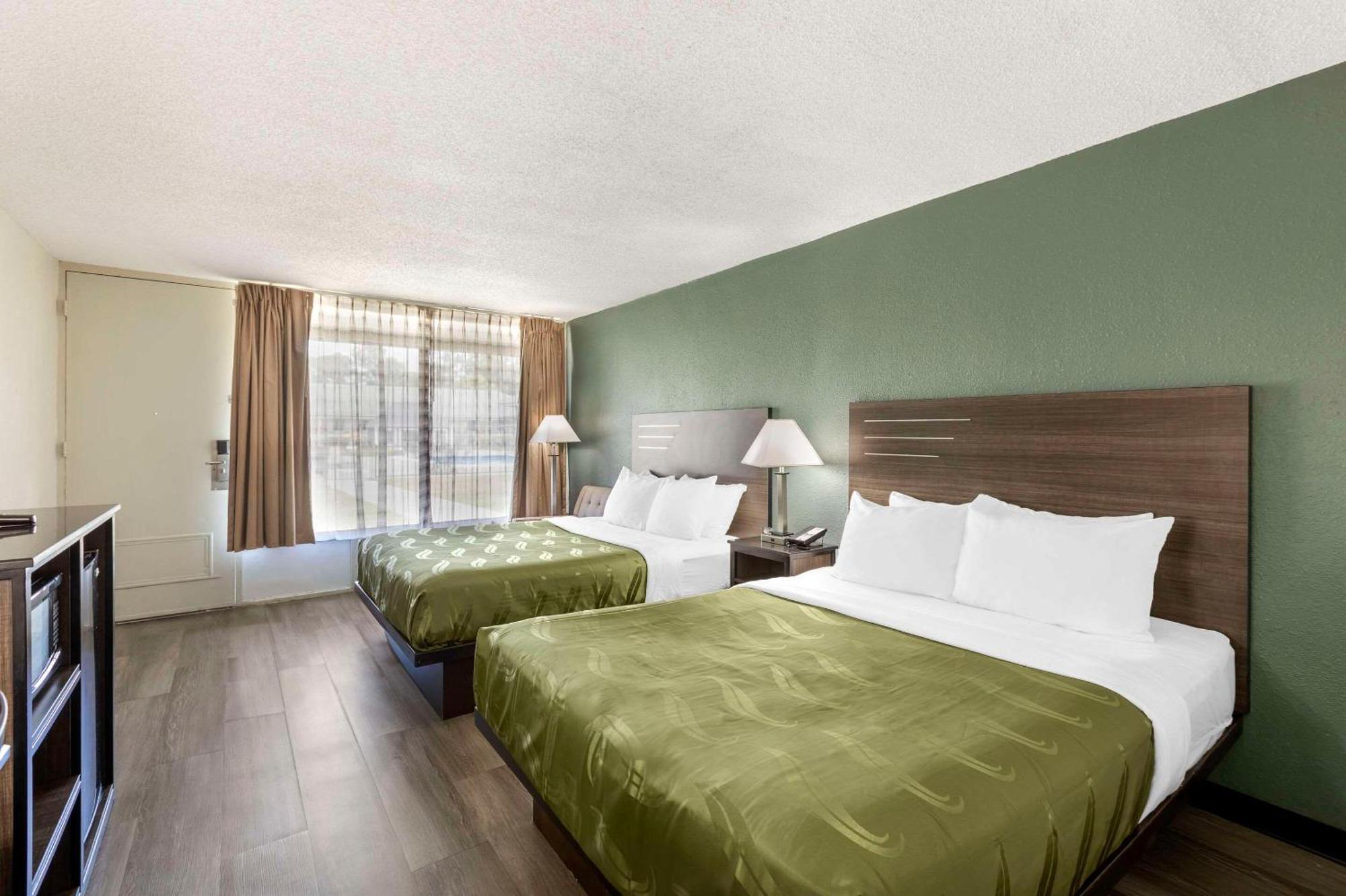 Quality Inn & Suites Santee Exteriör bild